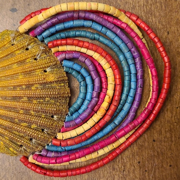 Shell & Beads Brooch - Picture 3 of 5